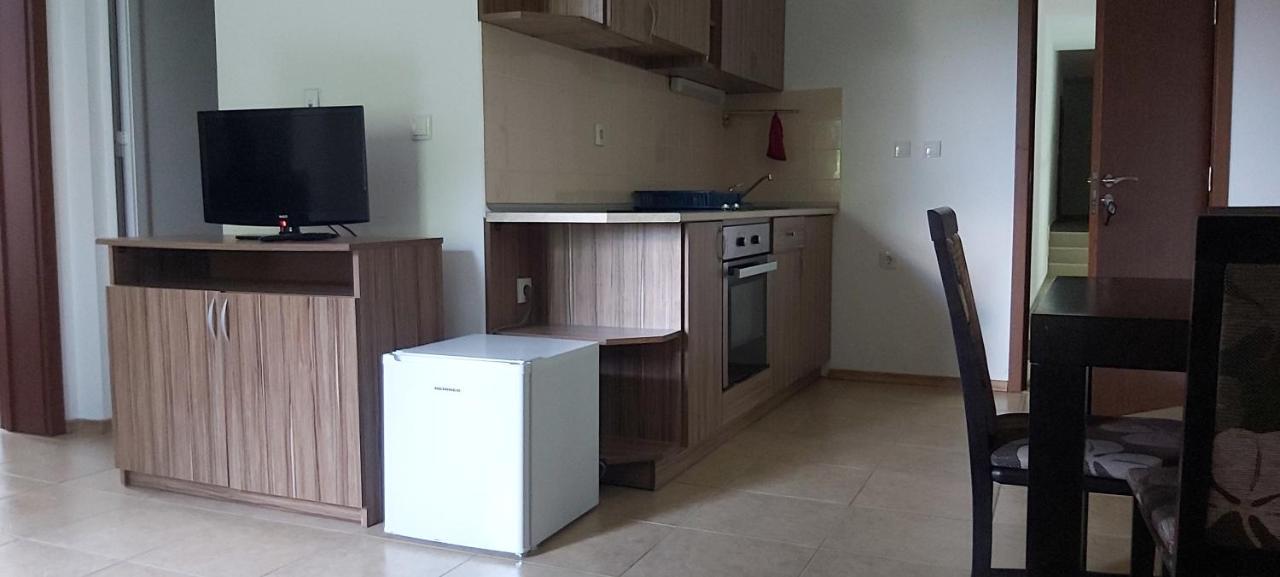 אפרילצי Vidima Apartment Hotel מראה חיצוני תמונה