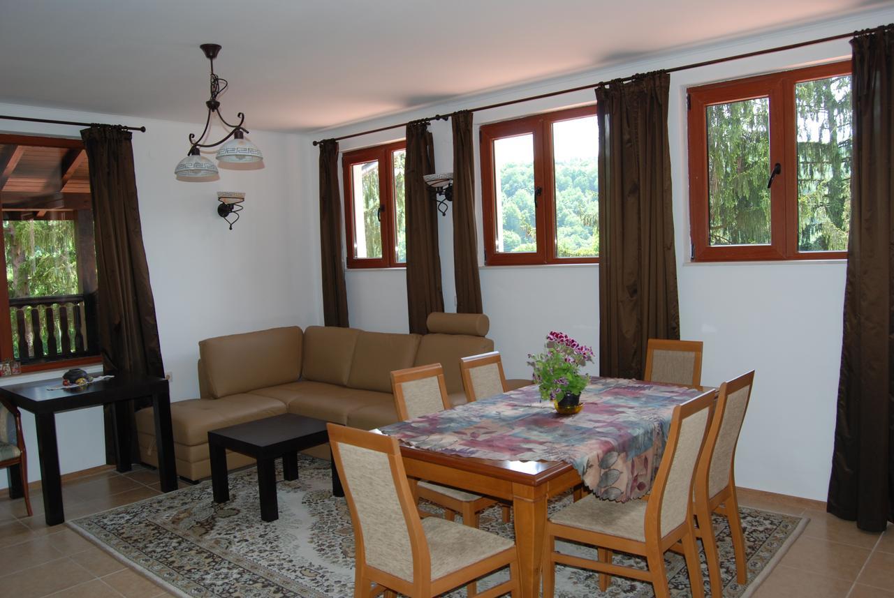 אפרילצי Vidima Apartment Hotel מראה חיצוני תמונה